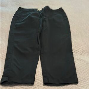 Chico's So Slimming Black Crop Pants